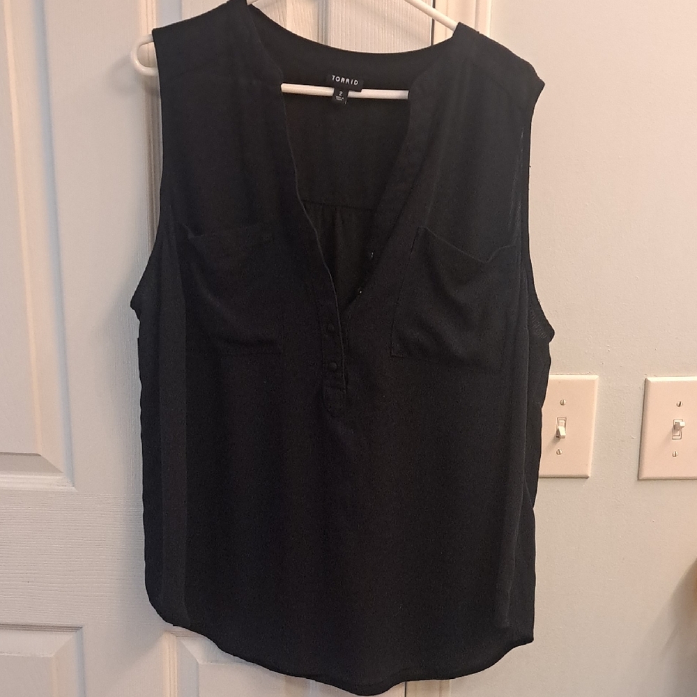 Torrid Black V-Neck Sleeveless Blouse